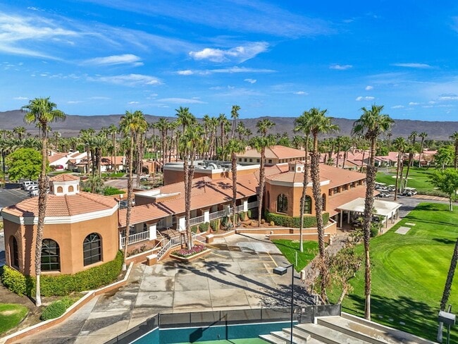 Building Photo - 42654 Sand Dune Dr