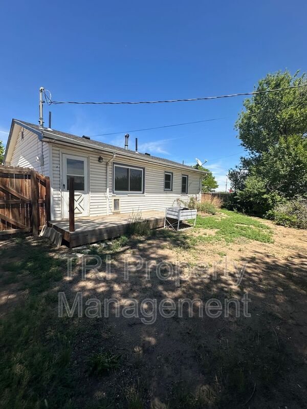 Building Photo - 404 10th St