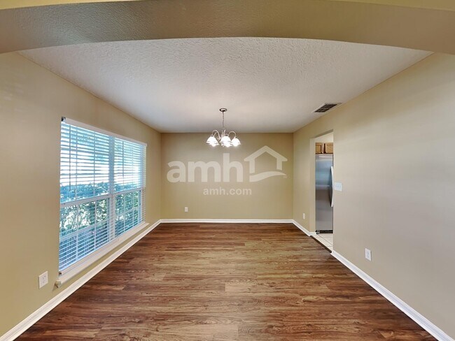 Building Photo - 1461 Whooping Dr