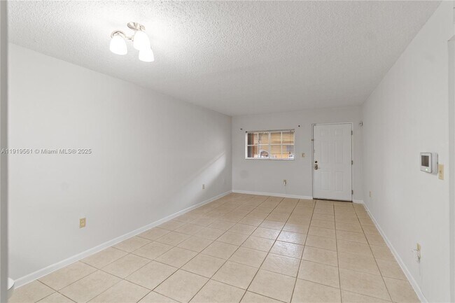 Building Photo - 14900 SW 82nd Terrace