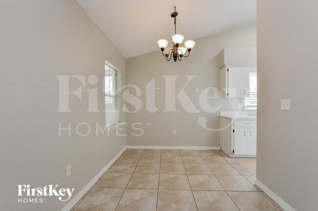 Building Photo - 3414 Cove Ct W