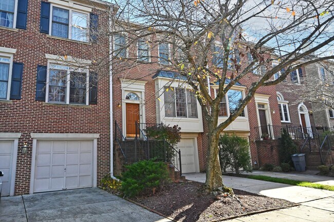 Building Photo - 2143 Wolftrap Ct