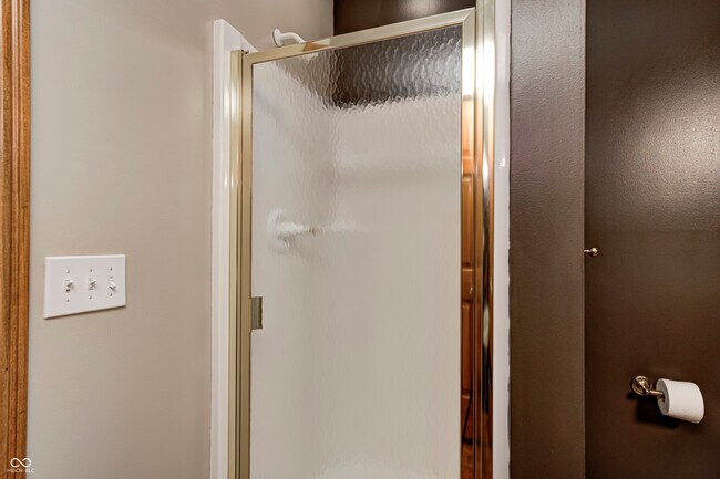 Building Photo - 2009 W 250 N