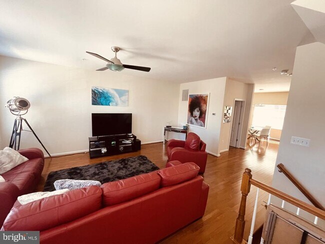 Building Photo - 8453 Winding Trail