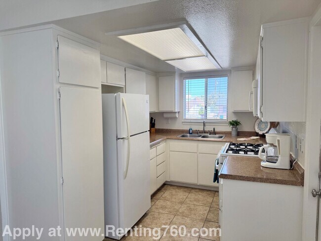 Building Photo - 6372 Cahuilla Ave