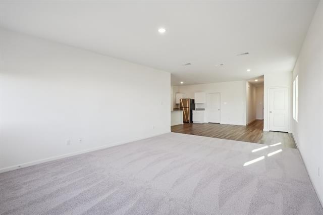 Building Photo - 2104 Prairie Ln