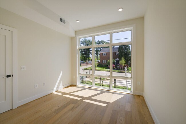 Building Photo - Modern Sophistication in NW/Friendship Heights - BRAND NEW 2BR/2BA w/ Private Parking