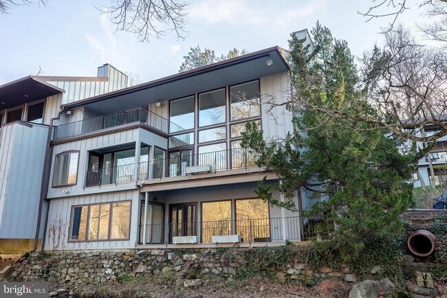 Building Photo - 15 Brandywine Falls Rd