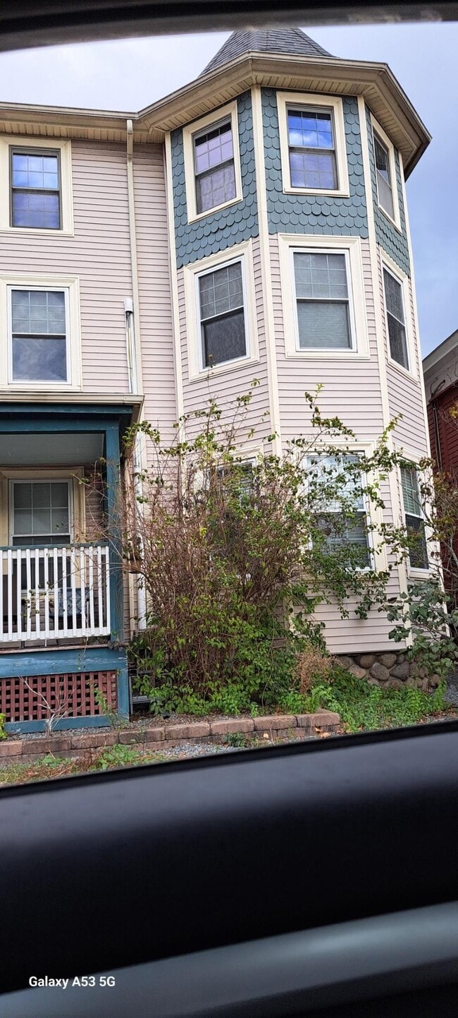 Building Photo - 407 Lafayette Rd