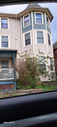 Building Photo - 407 Lafayette Rd