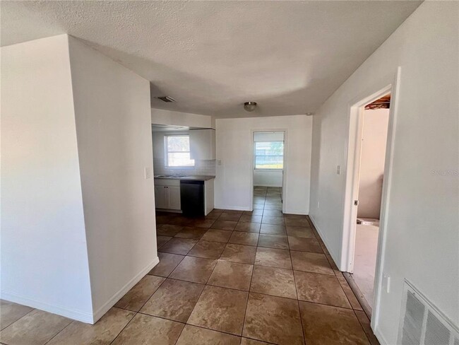 Building Photo - 9504 Richwood Ln