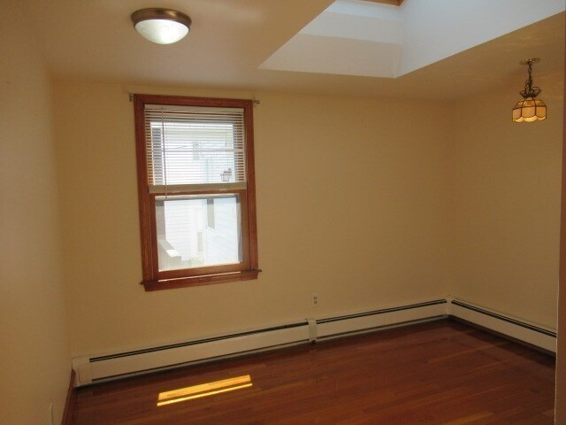 Building Photo - 43 Pleasant St