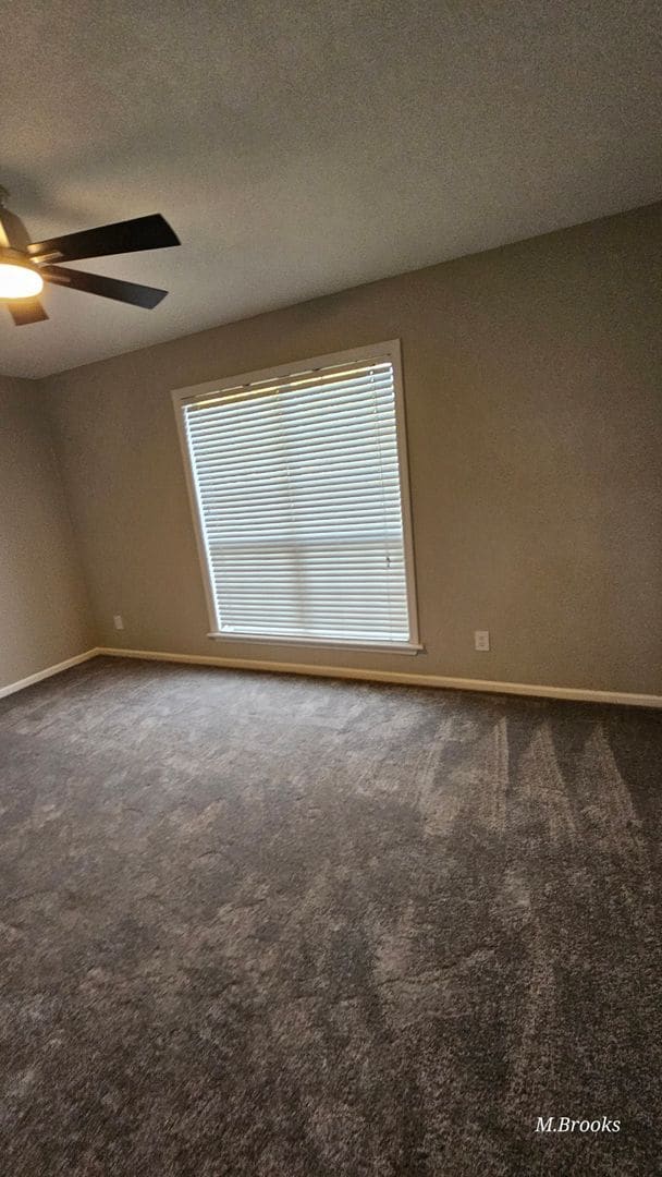 Building Photo - Country living but conveniently located in Kingsgate S/D in North Lowndes County near Moody AFB.