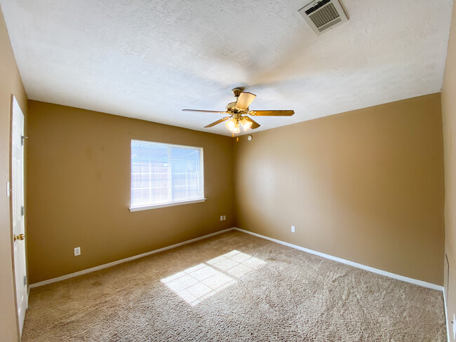 Building Photo - 2410 Brittain Ct