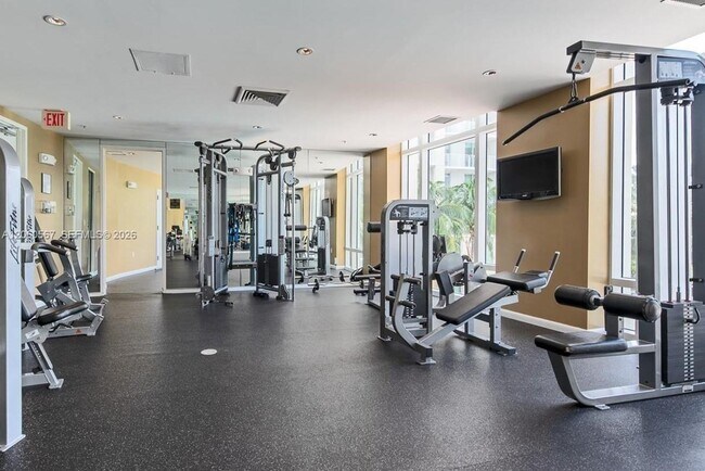 Building Photo - 1745 E Hallandale Beach Blvd