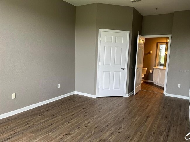 Building Photo - 6434 Cava Alta Dr