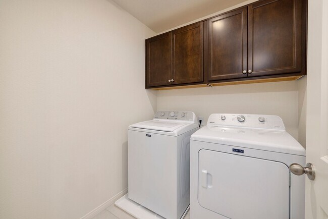 Building Photo - Brand New Home in the SW - 4 Bedrooms (One Down) + Loft