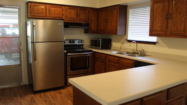 Building Photo - 3202 Burgandy Dr
