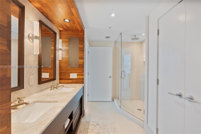 Building Photo - 6899 Collins Ave
