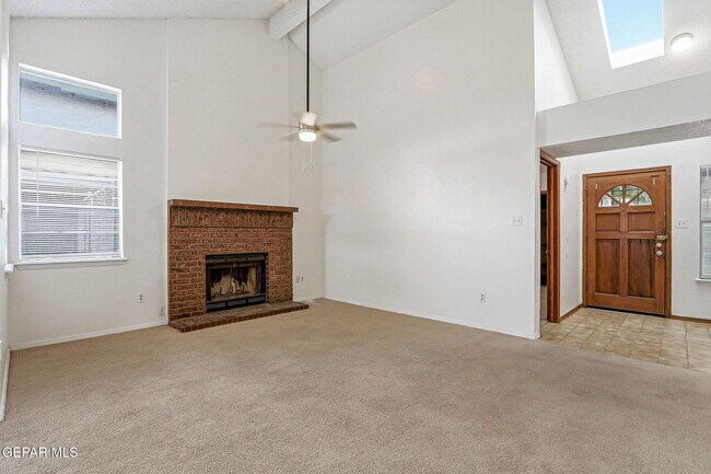 Building Photo - 10902 Yogi Berra Cir