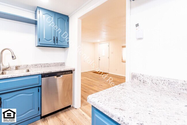 Building Photo - 209 S Ijams St