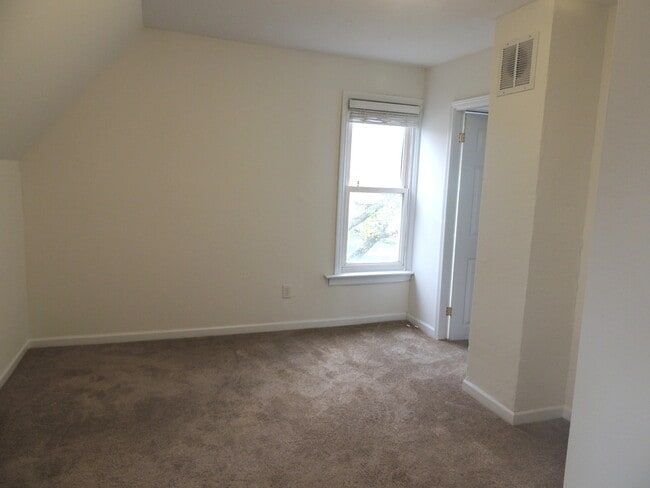 Building Photo - 509 Haish Blvd
