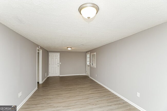 Building Photo - 941 Hickory View Ct NW