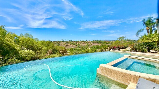 Building Photo - Stunning Two-Story Estate Home in the Gated and Lovely Champagne Crest Community of Fallbrook!