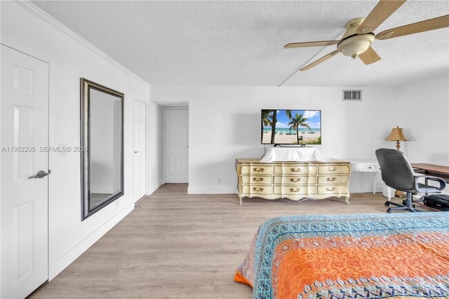 Building Photo - 601 Three Islands Boulevard