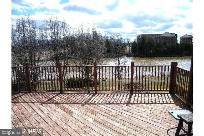 Building Photo - 21505 Trowbridge Square