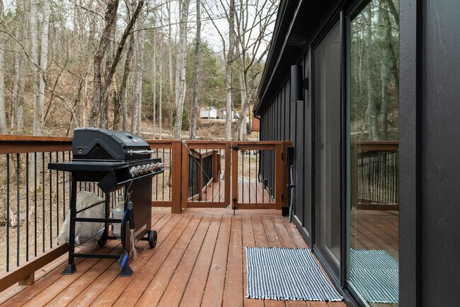 Building Photo - 928 Ditney Way