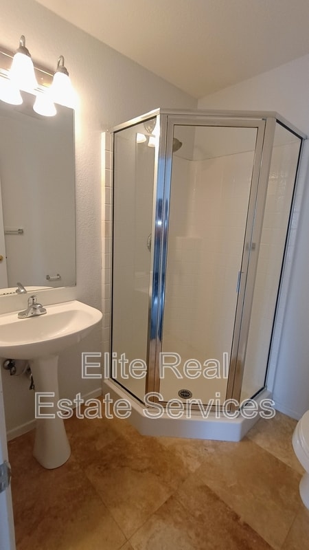 Building Photo - 1866 Via Capri St