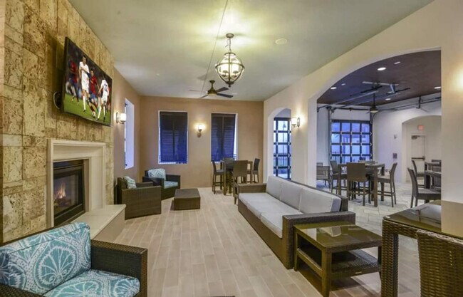 Building Photo - 2463 Tangier Dr