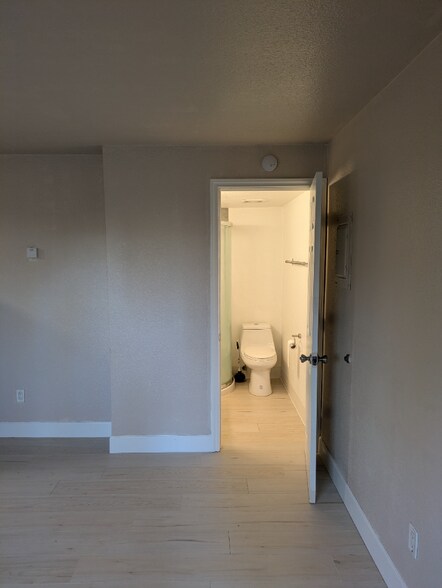 Building Photo - 1605 Sanya Cir