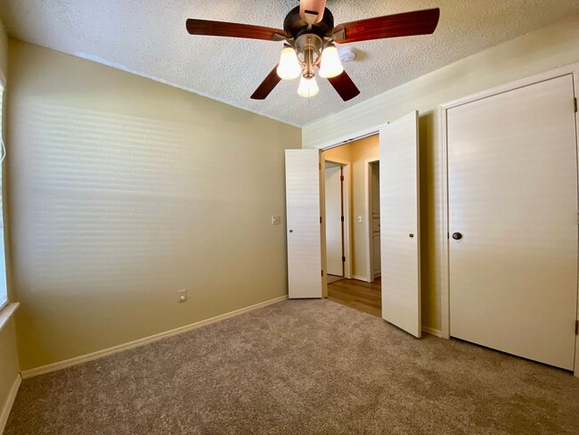 Building Photo - Quiet 2 Bed, 1 Bath in Edmond