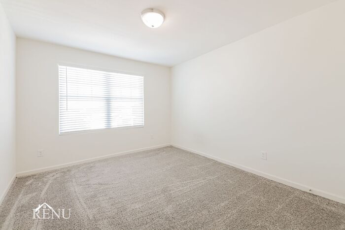 Building Photo - 6215 Old Bridge Way