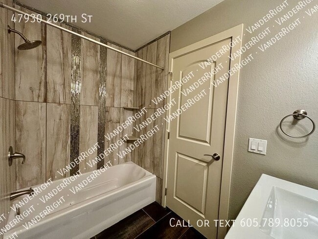 Building Photo - 47930 269th St