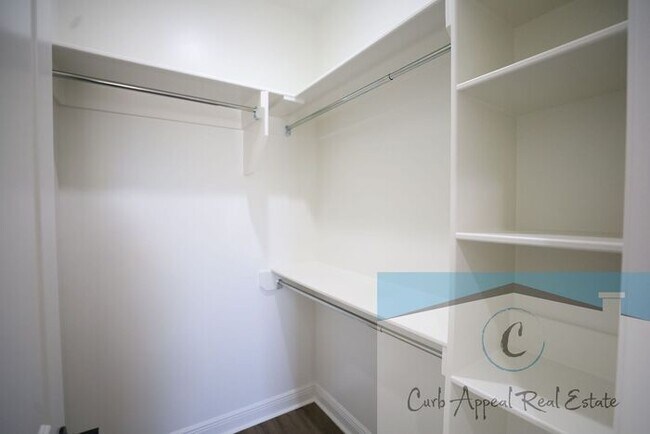 Building Photo - Luxury, new construction 3 bed, 2 bath home includes washer and dryer - Brookland!!