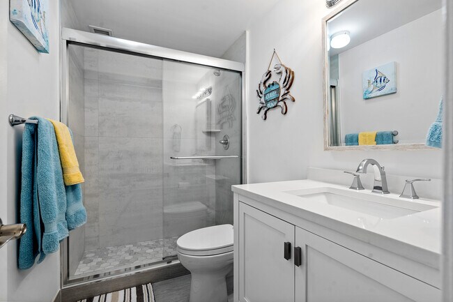 Building Photo - 2881 NE 32nd St