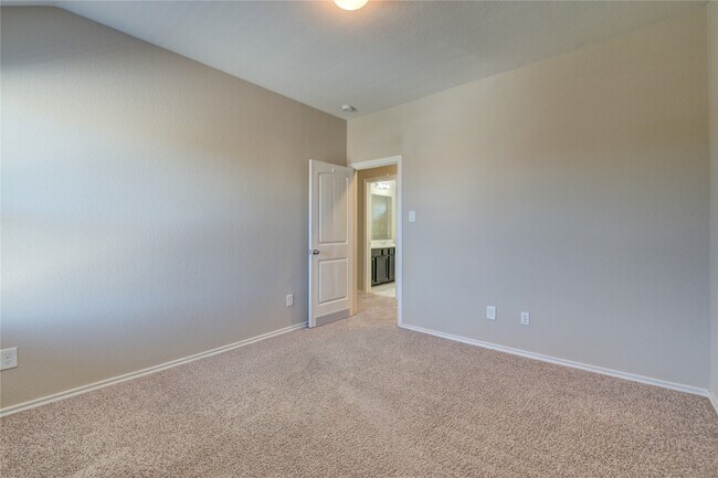 Building Photo - 3634 Goldleaf Trail Dr