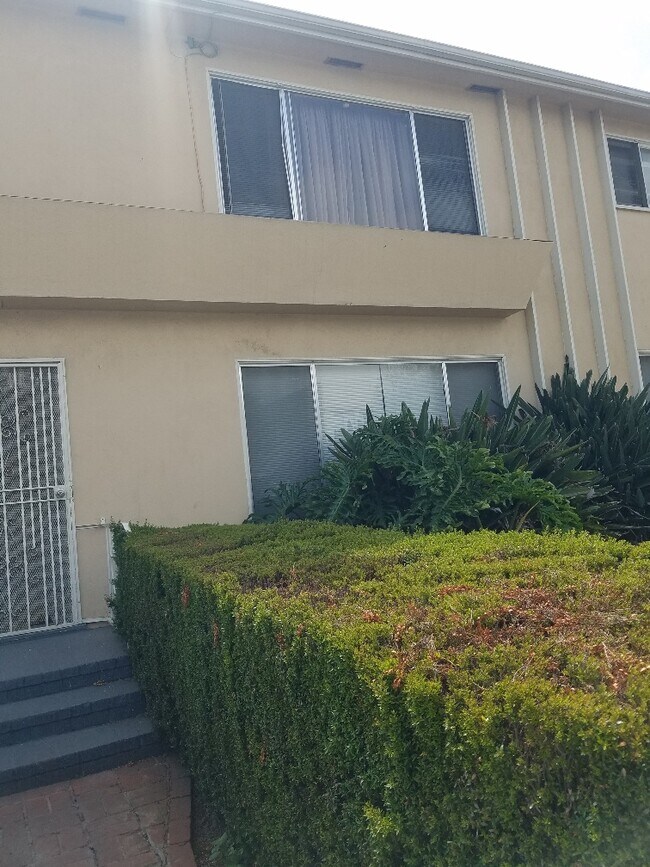 6732 West Blvd 6732 West Blvd Los Angeles CA 90043 Apartment Finder