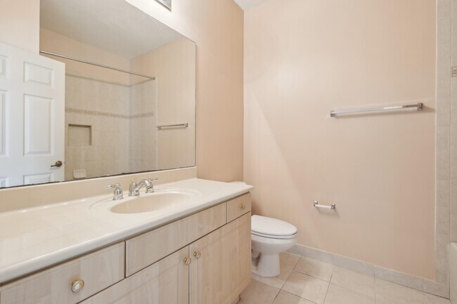 Building Photo - 2584 Stockbridge Square SW
