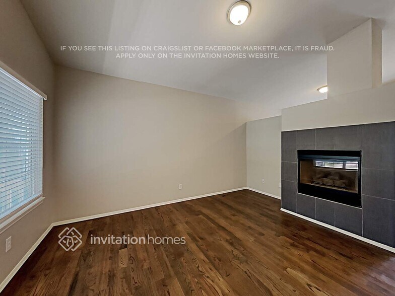 Building Photo - 6025 Fossil Dr