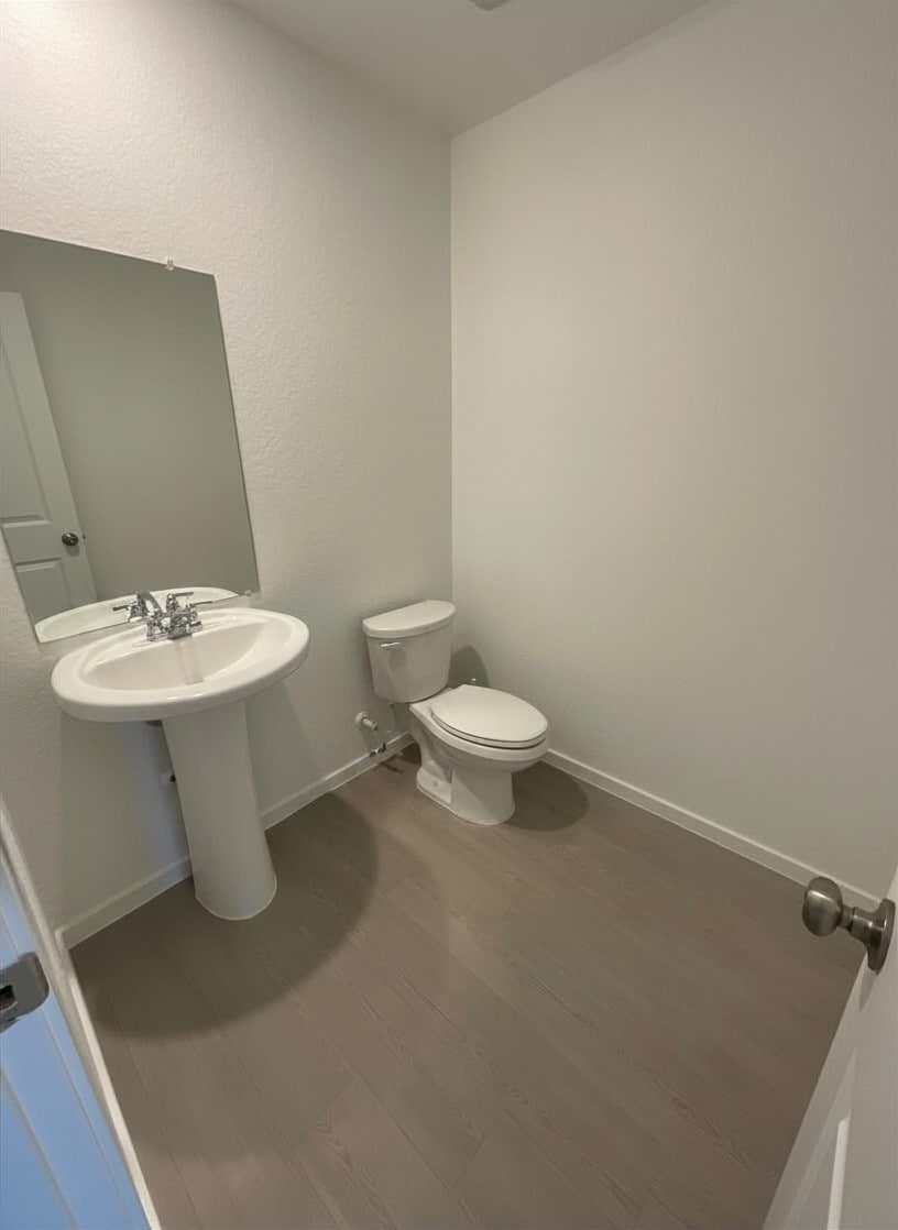 Bathroom- First Floor - 259 Ottawa Way