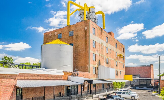 Building Photo - 410 Wellons St