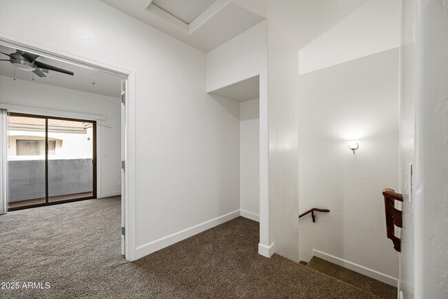 Building Photo - 4608 W Maryland Ave