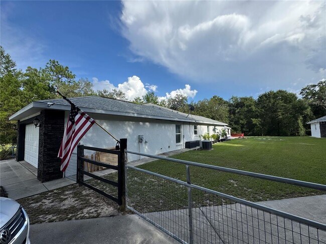 Building Photo - 5906 SW 172nd Loop