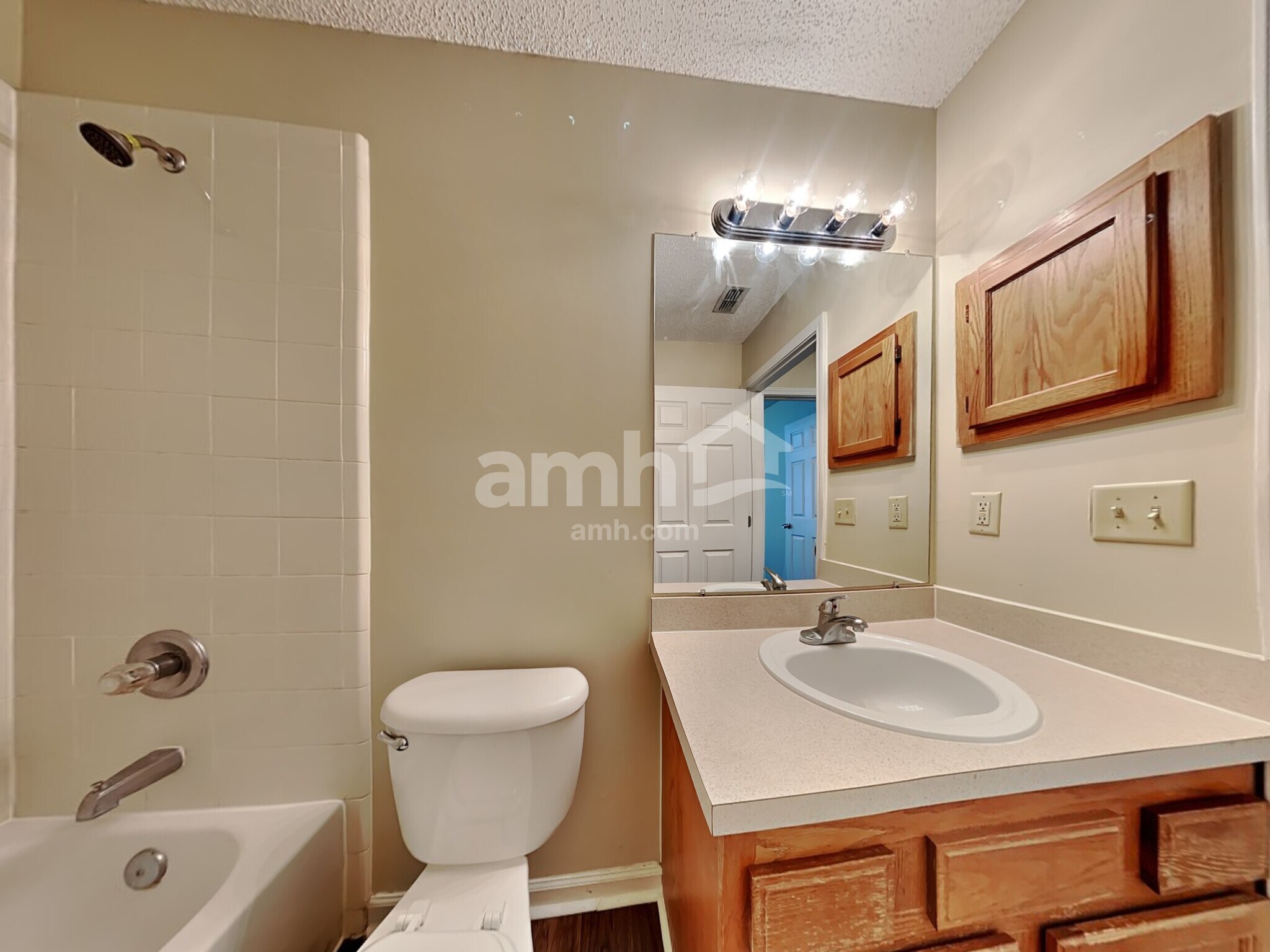 Building Photo - 4488 Misty Dawn Ct S
