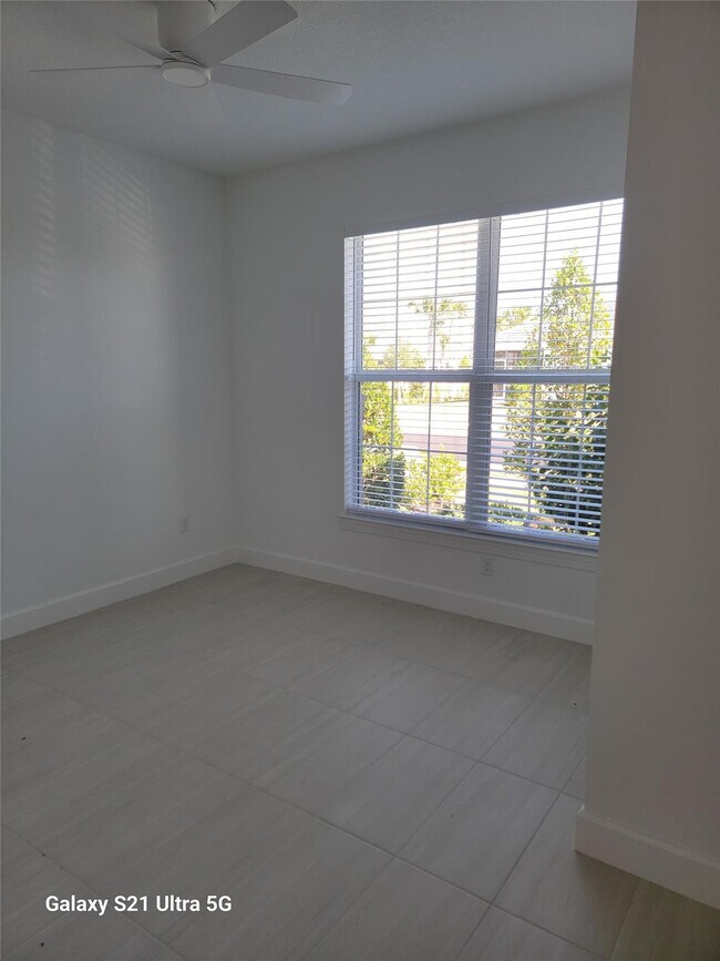 Building Photo - 8433 Beagle Ter