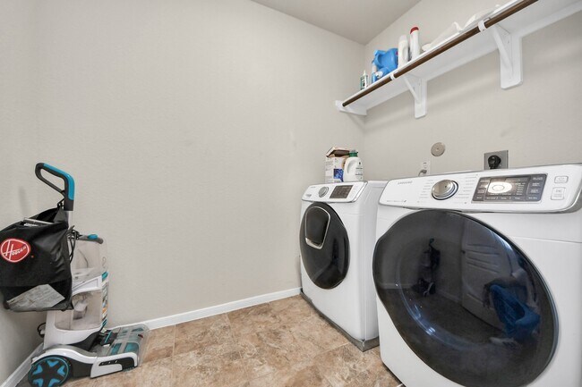 Building Photo - 15806 Winter Cypress Wy